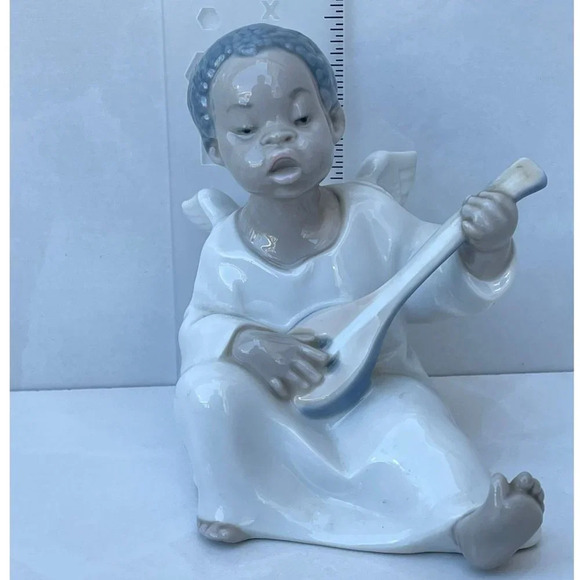 Lladro Rare Spanish Glazed Porcelain with Mandolin Angel Decor White Black Sz 4. - Picture 1 of 8